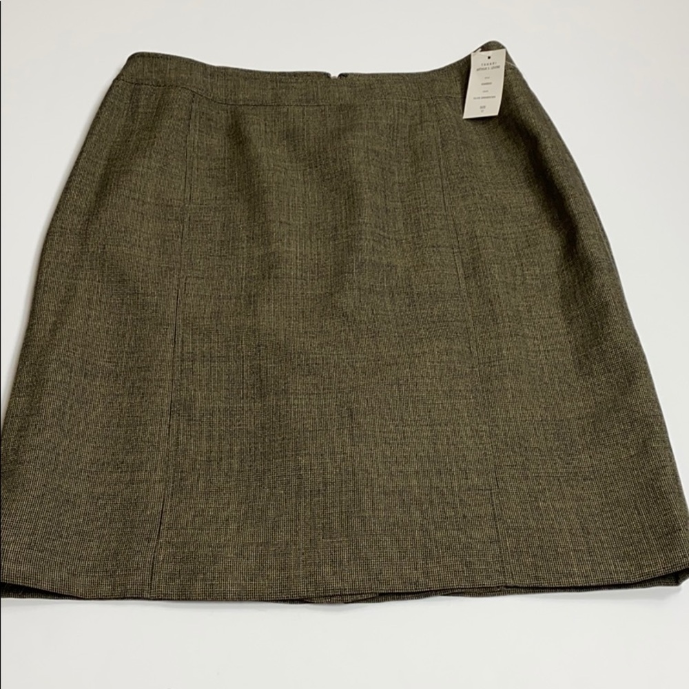 TAHARI ARTHUR S. LEVINE SKIRT NWT